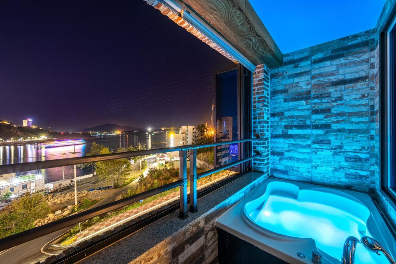 Yeosu View Foret Pension Bagian luar foto